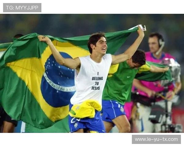 卡卡再现巴西传奇风采，昔日金童重回聚焦