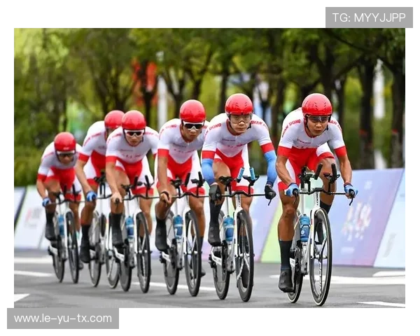 冲刺与控场并进:公路车队新战术突围 冲刺与控场并进:公路车队新战术突围