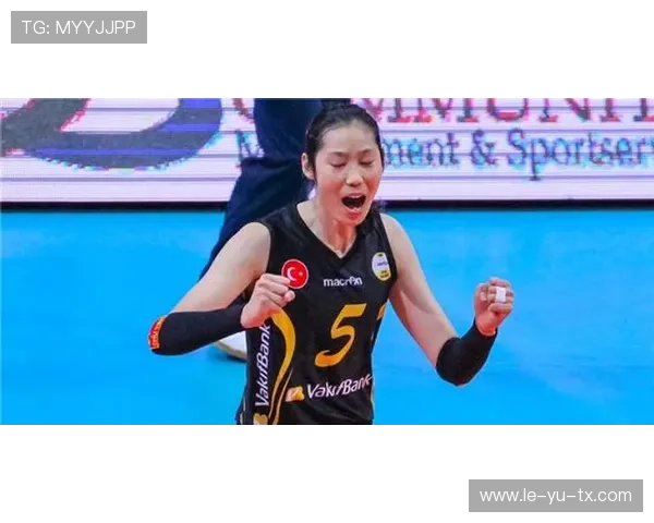 阿根廷新星阿尔瓦雷斯闪耀赛场,未来巨星初露锋芒 阿根廷新星阿尔瓦雷斯闪耀赛场,未来巨星初露锋芒